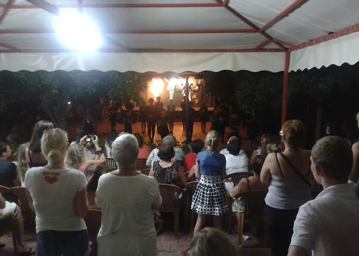 Sunmerry אתר נופש 4*