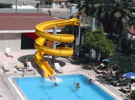 Sunmerry אתר נופש 4*