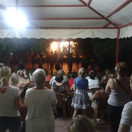 Sunmerry אתר נופש 4*